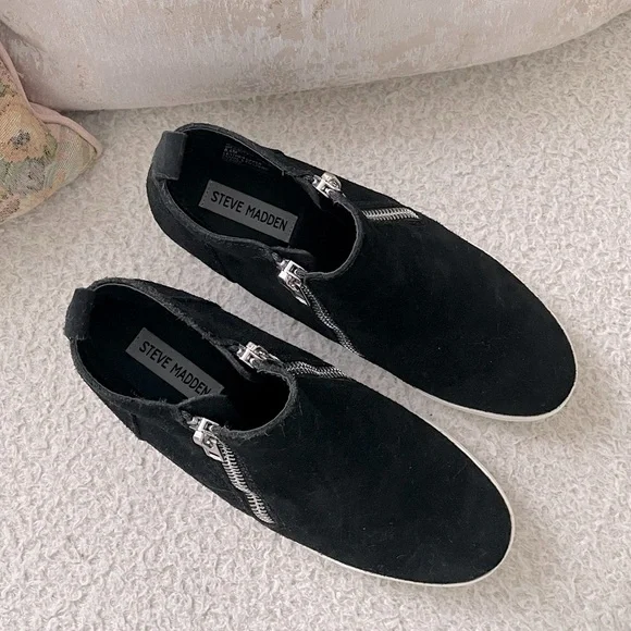 Steve Madden Black Suede Wedge Wedgie Sneakers 8.5 nwot - Picture 5 of 6